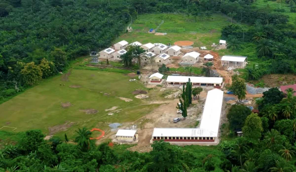 Anna Dakwaa Village