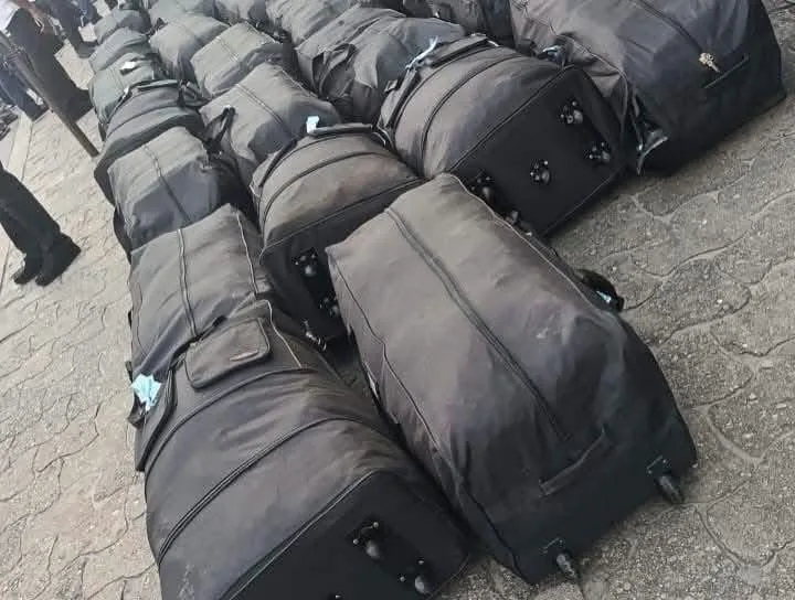 Photo 1 from: NDLEA intercepts about $2.56m drugs, arrests fake policeman and mechanic