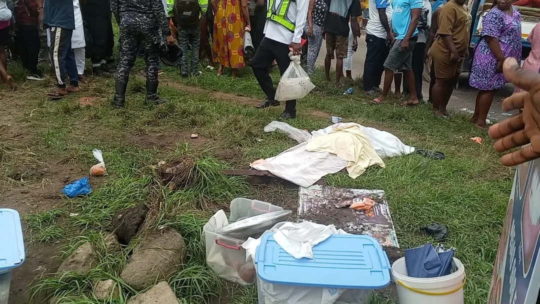 Photo 1 from: Roadside Trader Dies After Forklift Loses Brakes at Brewery Traffic Light in Kumasi