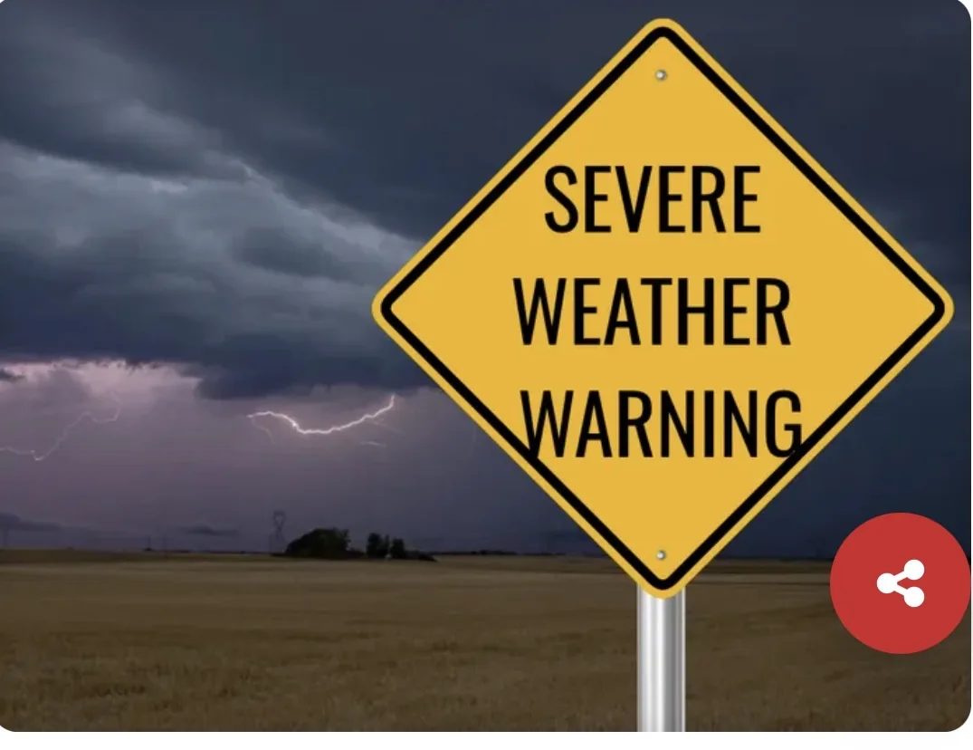 Photo 1 from: Durban Weather Alert: Powerful Storms and Winds Reaching 83km/h Forecast