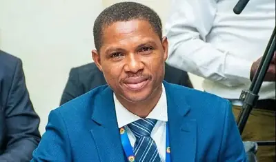 Hon.Francis Sosu